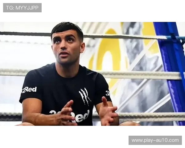 卡特罗尔重拳将埃苏曼轰出拳台，对手昏厥惊魂后全场屏息